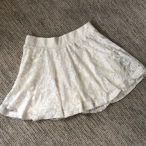 Off white mini skirt👗